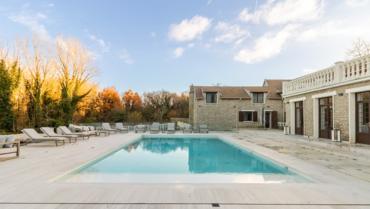 Villa privatisée vendredi 19 au dimanche 21 juin - 30/40ans