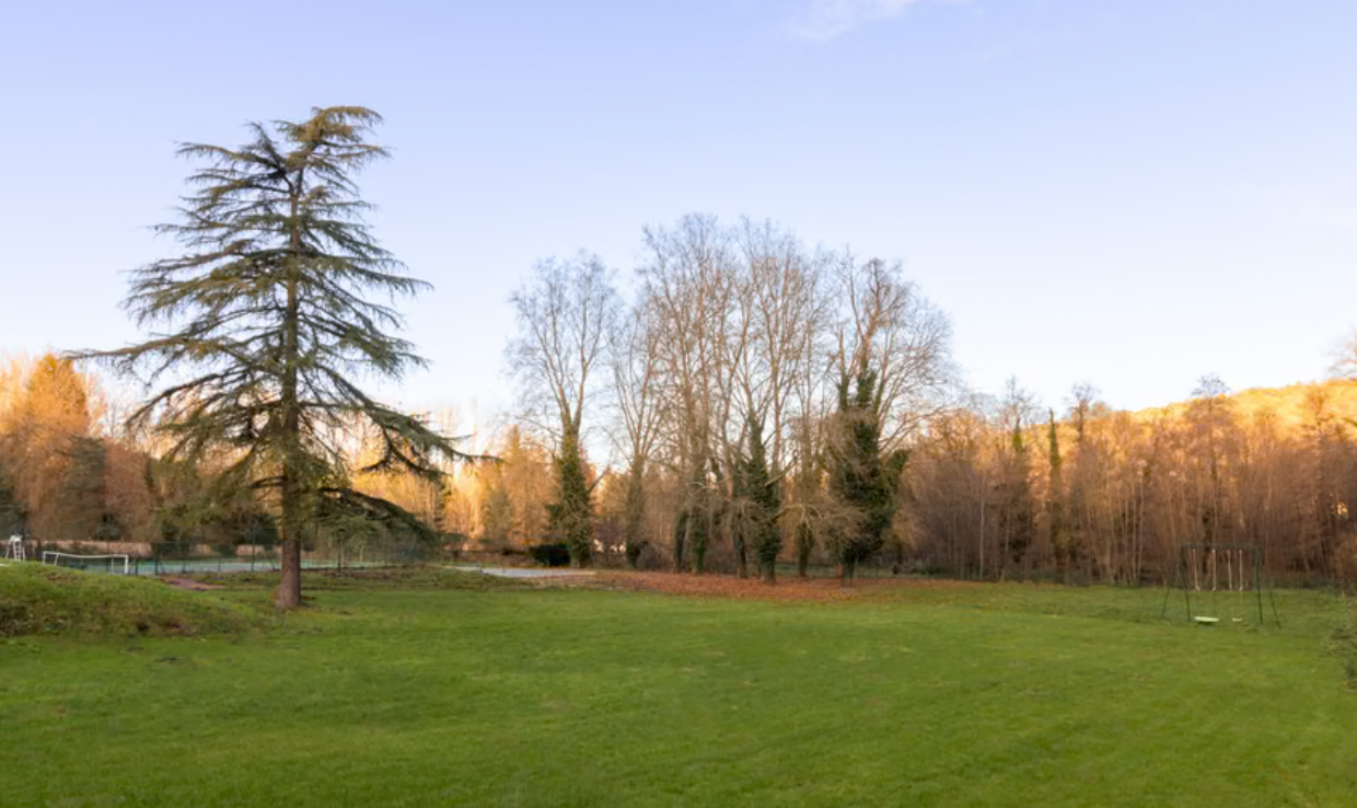 Villa privatisée vendredi 19 au dimanche 21 juin - 30/40ans